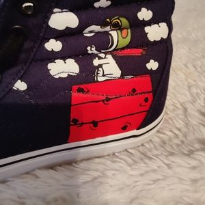 Vans Snoopy Flying Ace Hi Tops